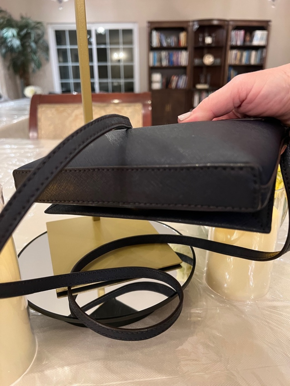 Kate Spade New York Deep Navy Saffiano Turn Lock Crossbody Gold Hardware - Picture 4 of 6